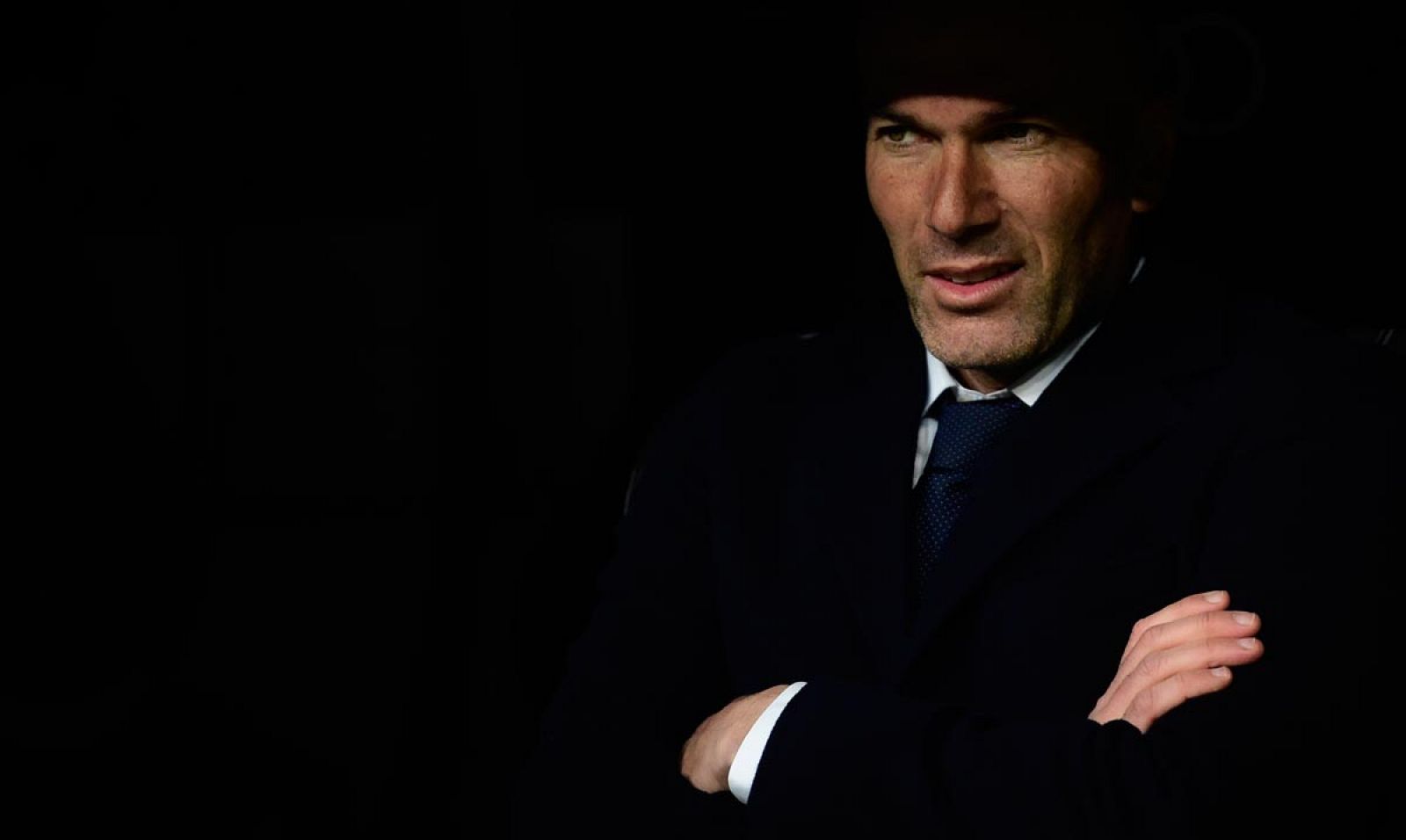 Zidane afornta su primer Clásico como entrenador del Real Madrid.