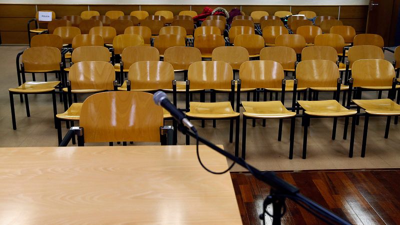 Banquillo de los acusados en la Audiencia Provincial de Madrid, donde se celebra el juicio por la tragedia del Madrid Arena.