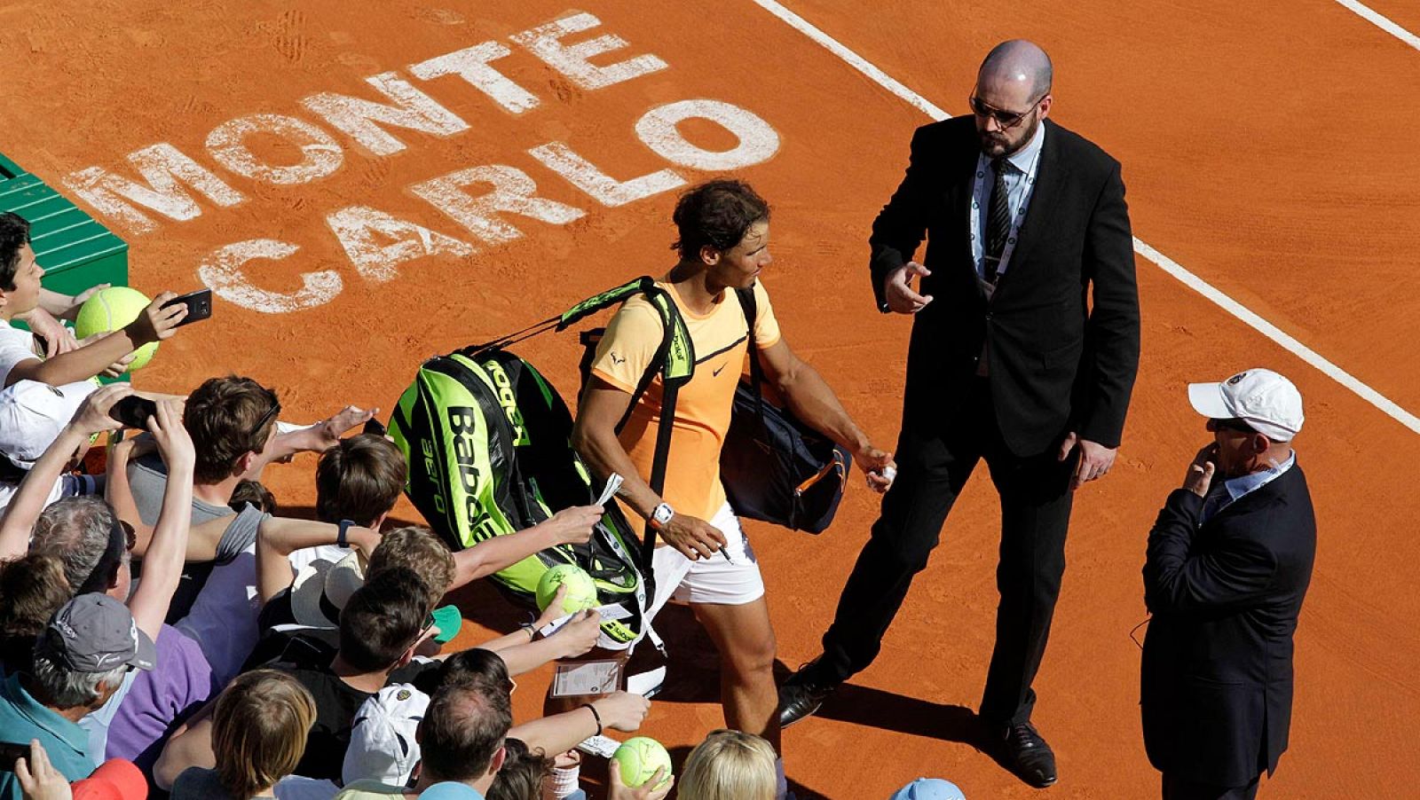 Nadal sale a la arcilla de Montecarlo