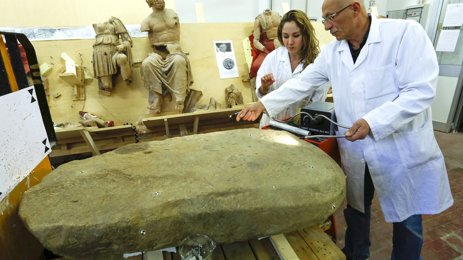 La piedra de 200 kilos ha sido sometida a un cuidadoso proceso de limpieza.