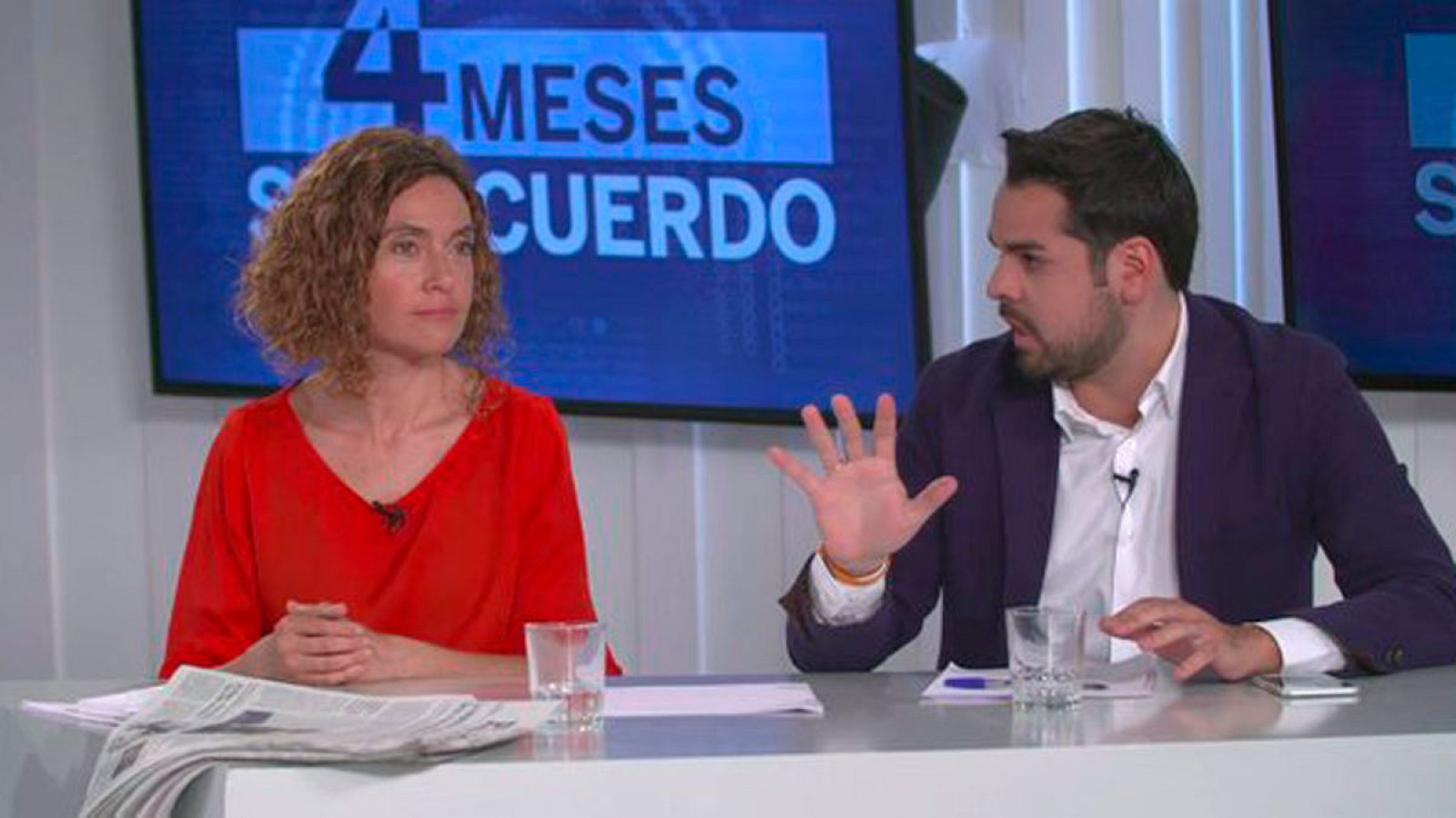 Meritxell Batet (PSOE) y Fernando de Páramo (C's), en el debate organizado por 'El País'.