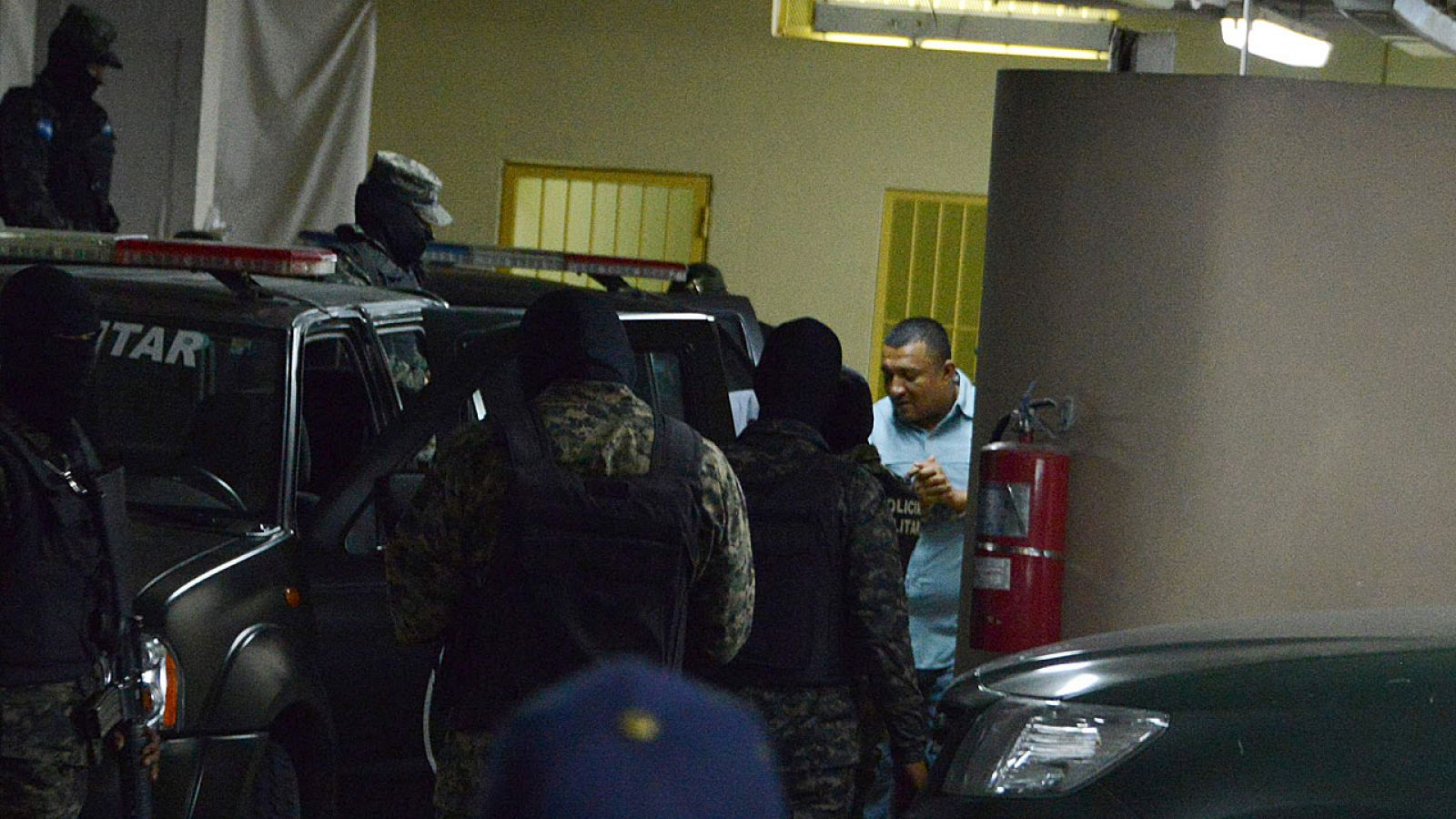 Trasladan a los arrestados por el asesinato de Berta Cáceres a la principal prisión de Tegucigalpa.