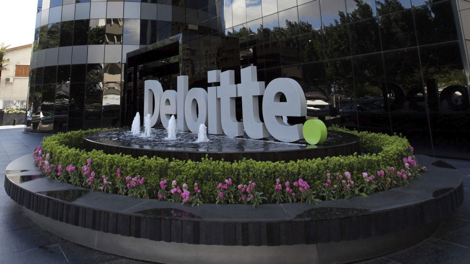 Sede de la auditora Deloitte en Chipre