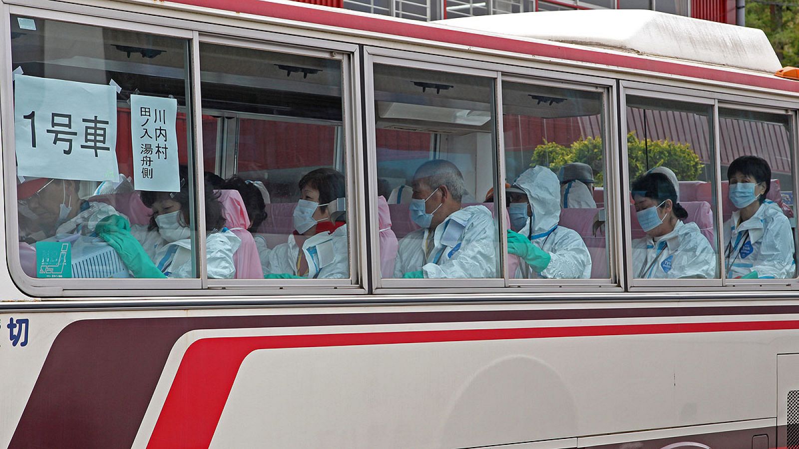 Habitantes de Fukushima son evacuados en 2011