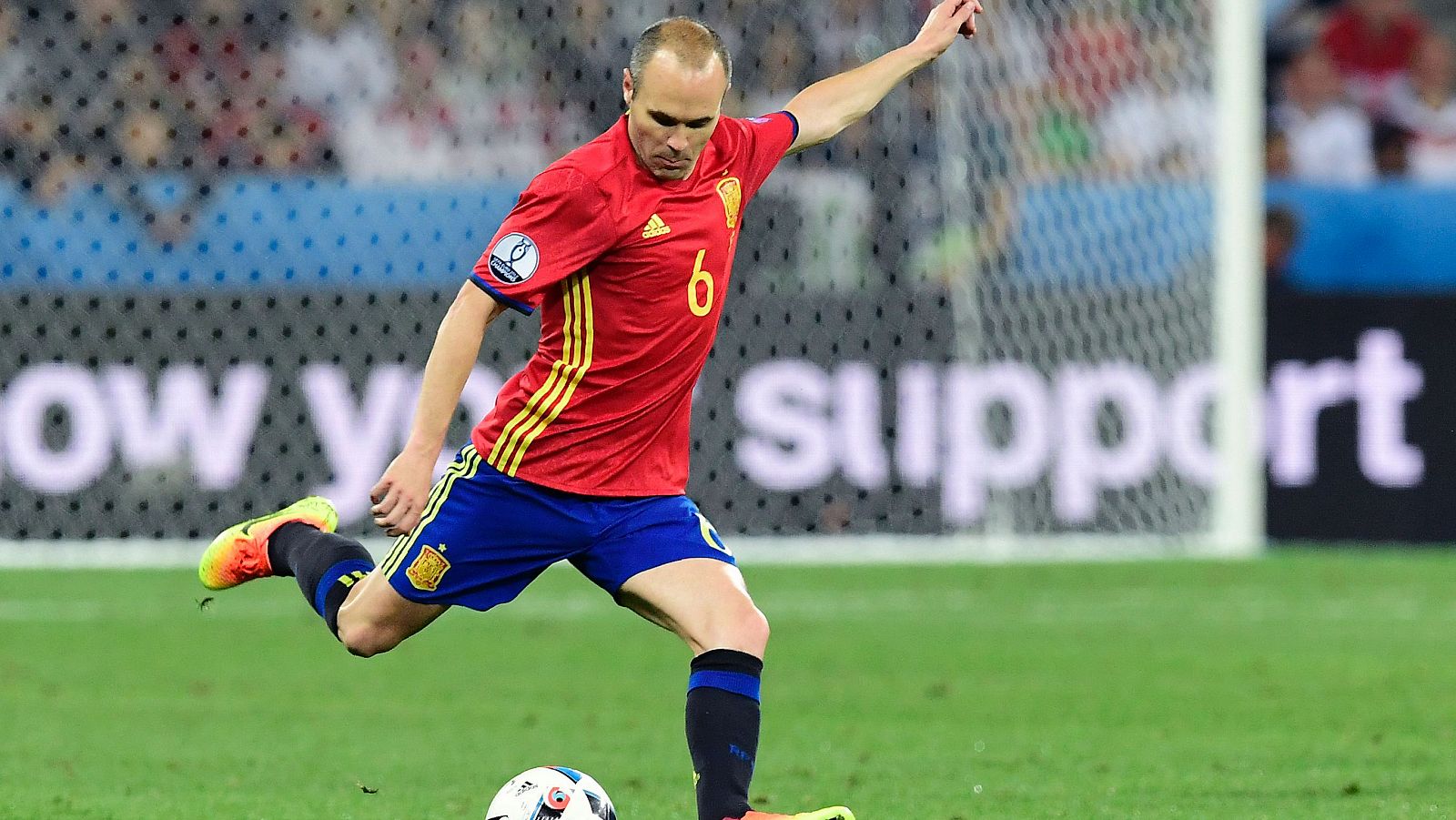 Iniesta, en el partido contra Turquía.