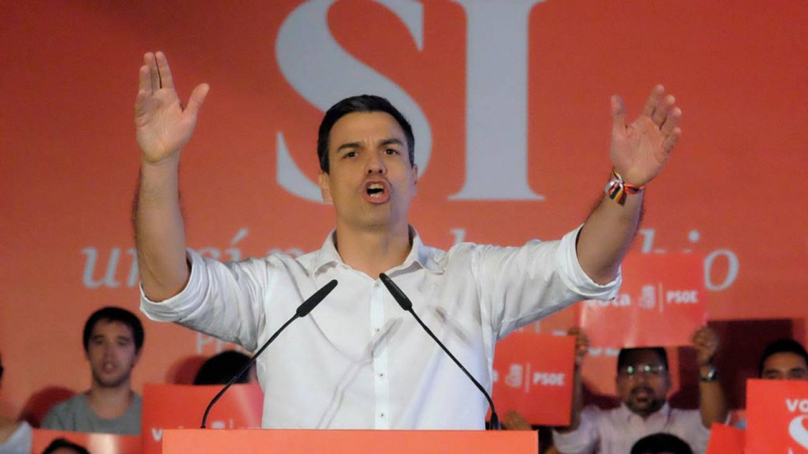 Pedro Sánchez, durante un mítin en Valencia este viernes