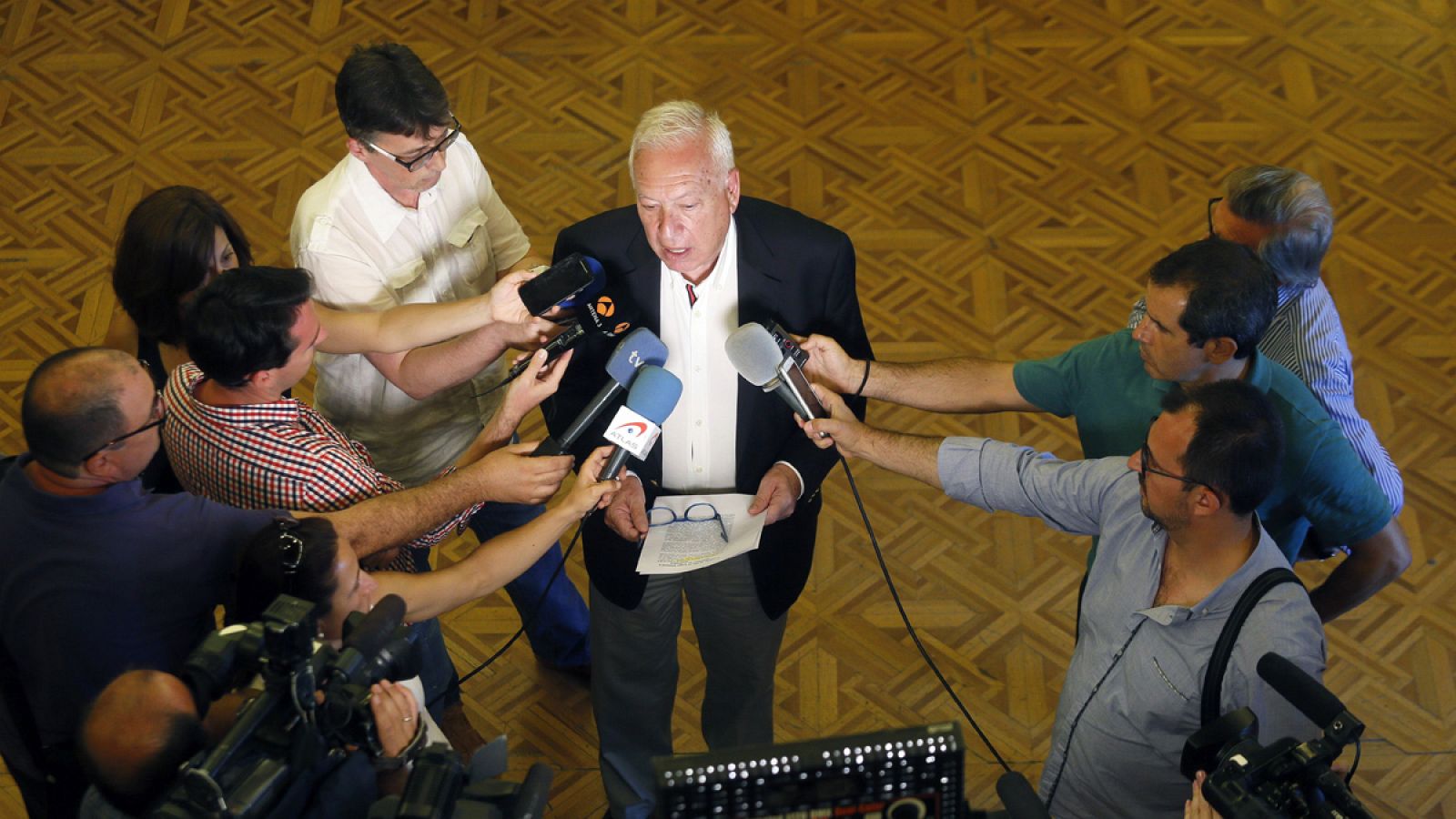 El ministro de Exteriores en funciones, José Manuel García-Margallo, en declaraciones a los periodistas