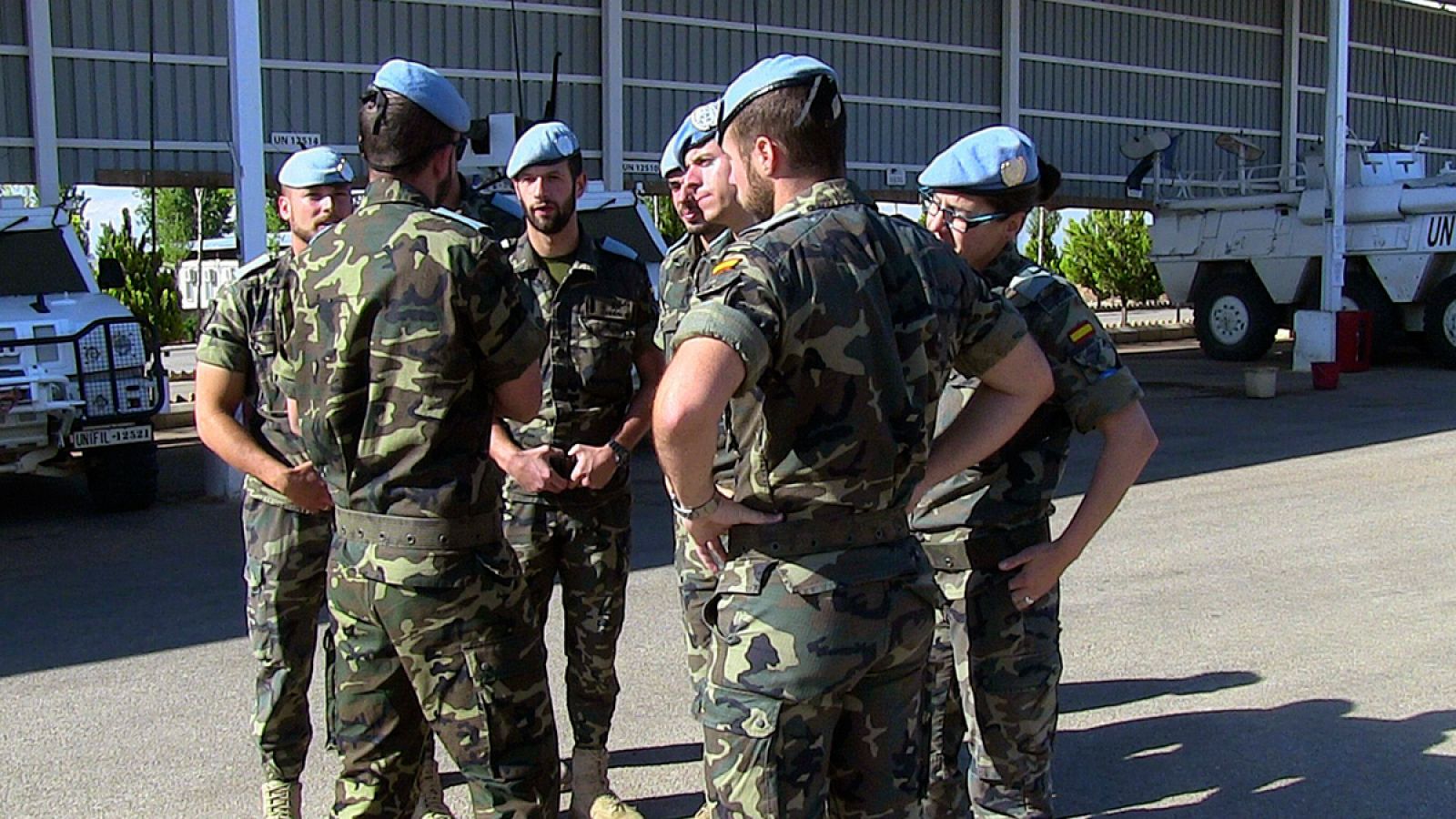 Imagen de archivo de un grupo de cascos azules españoles en la base Miguel de Cervantes, en el sur del Líbano.
