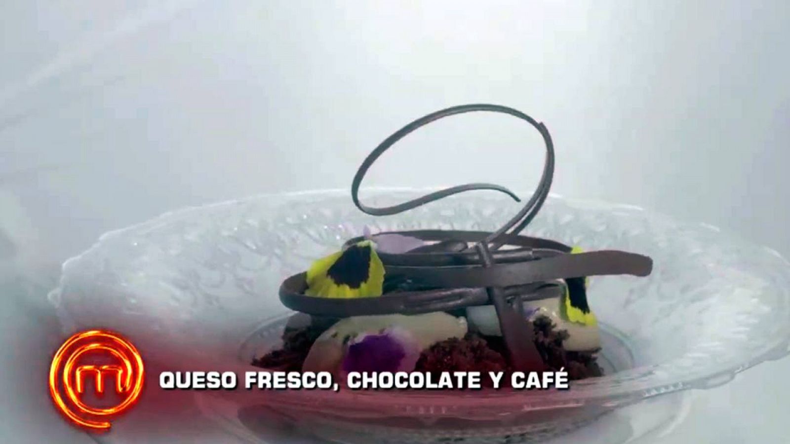  Postre de queso, café y chocolate