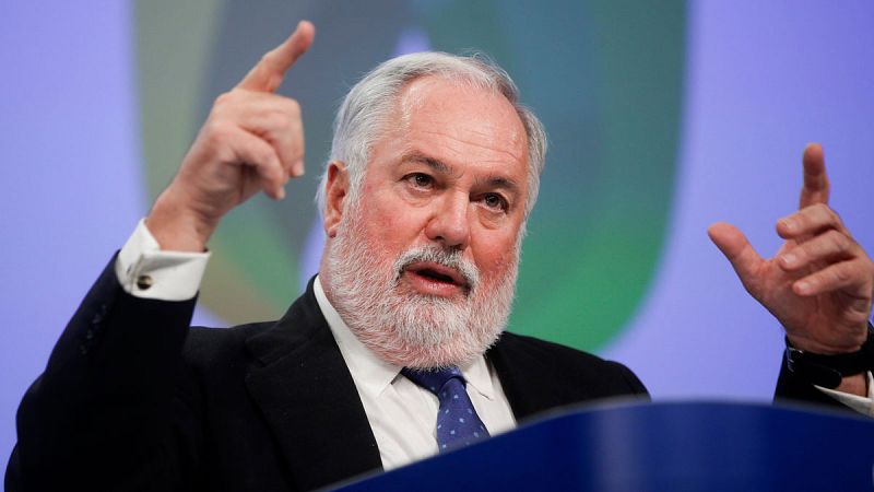 El comisario europeo de Acción por el Clima y Energía, Miguel Arias Cañete