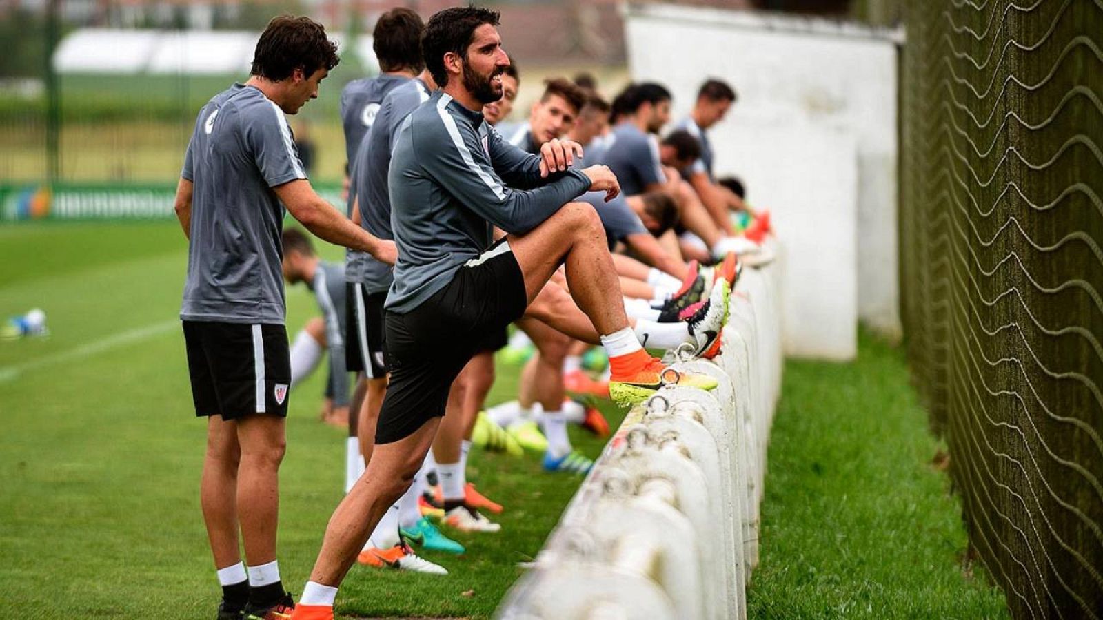 Raúl García, durante un entrenamiento en Lezama