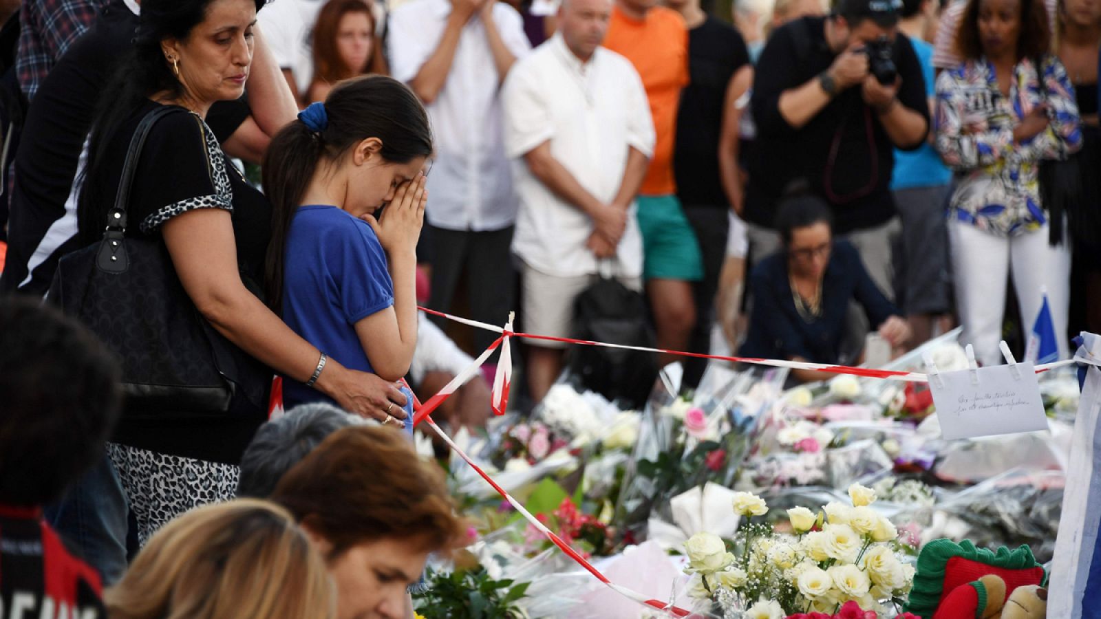 Homenaje a las víctimas del atentado de Niza