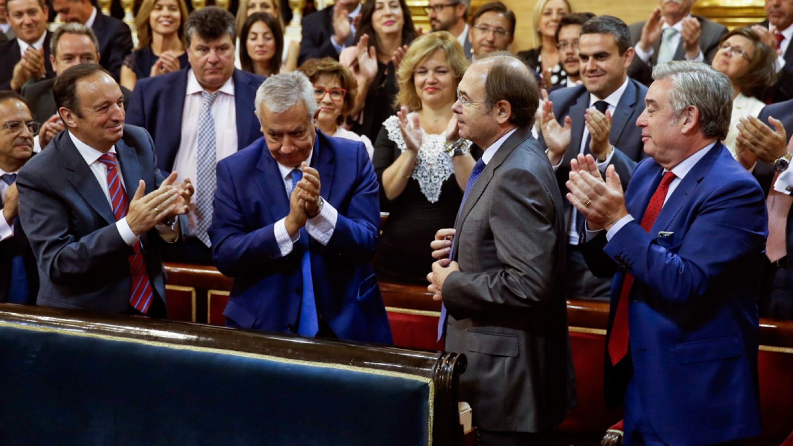 Pío García-Escudero, senador del PP, reelegido presidente de la Cámara Alta por mayoría absoluta.