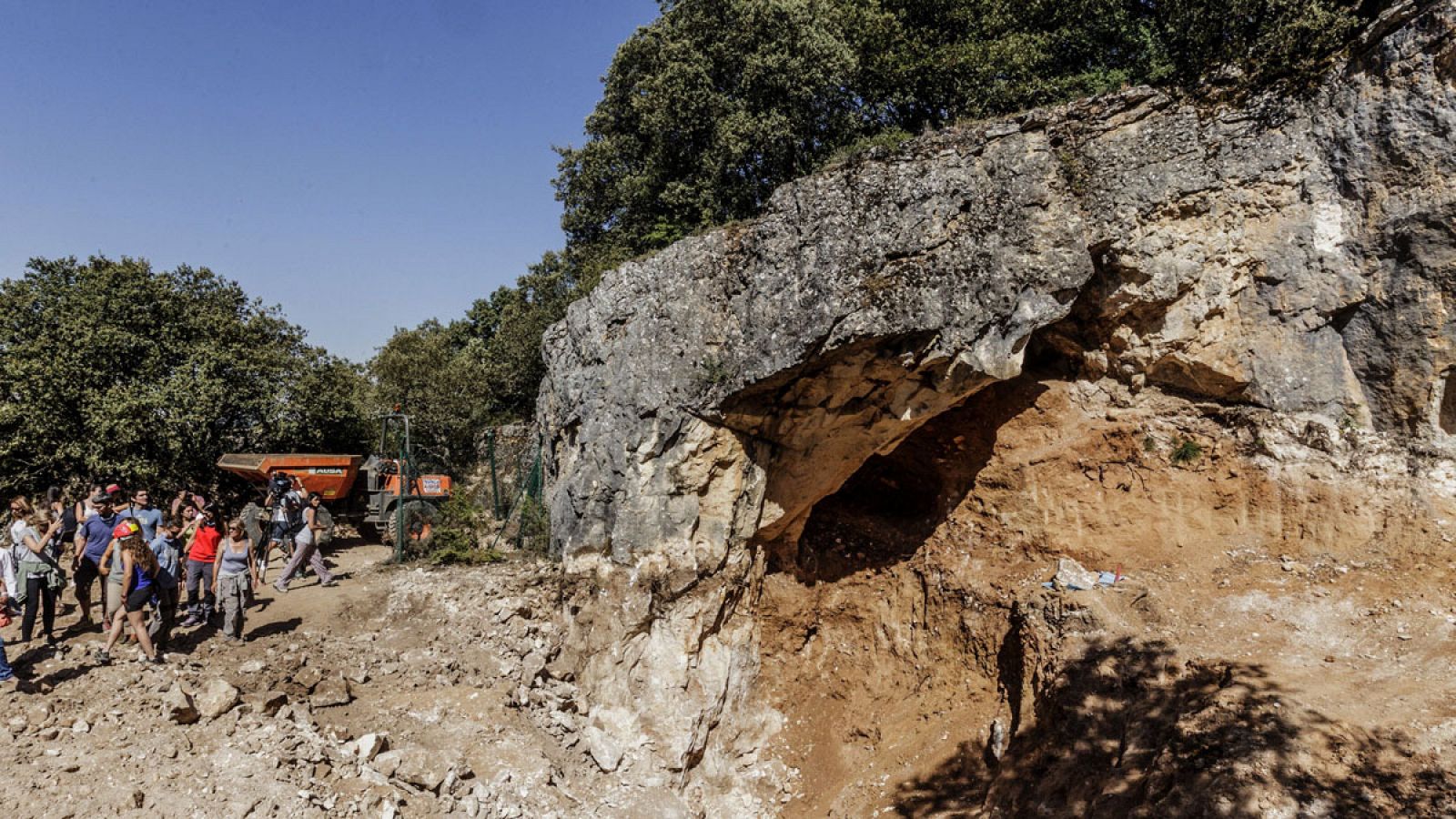 Hallan en una cueva de Atapuerca un parietal humano del Pleistoceno Medio