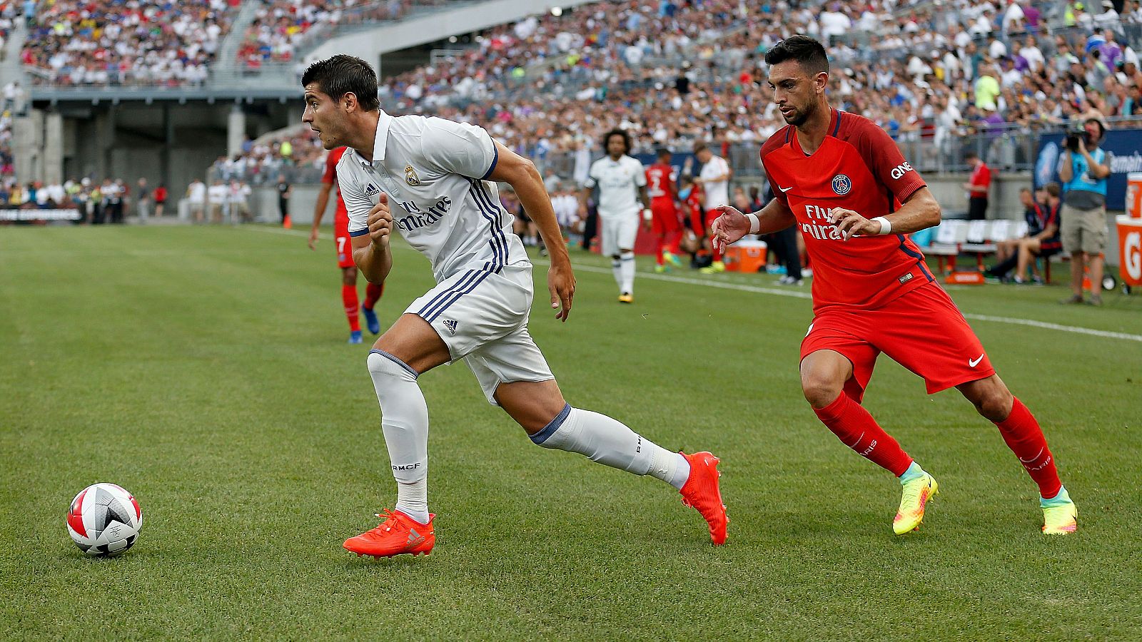 Morata y Pastore, en el partido entre Real Madrid y PSG.