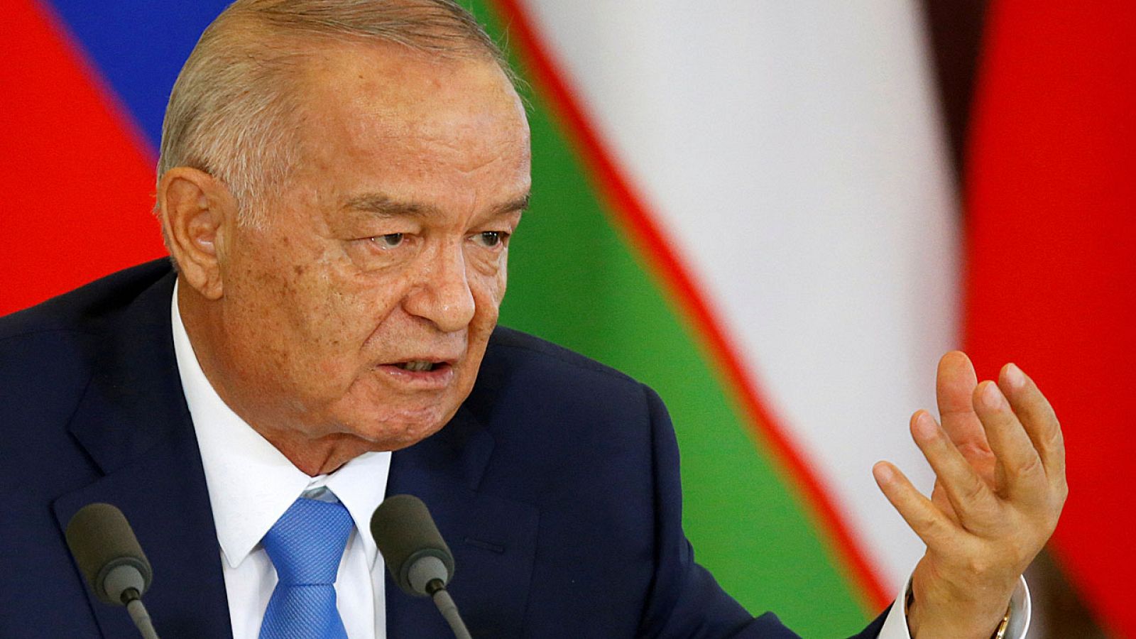 El presidente uzbeko, Islam Karímov, lleva sin aparecer en público desde agosto.