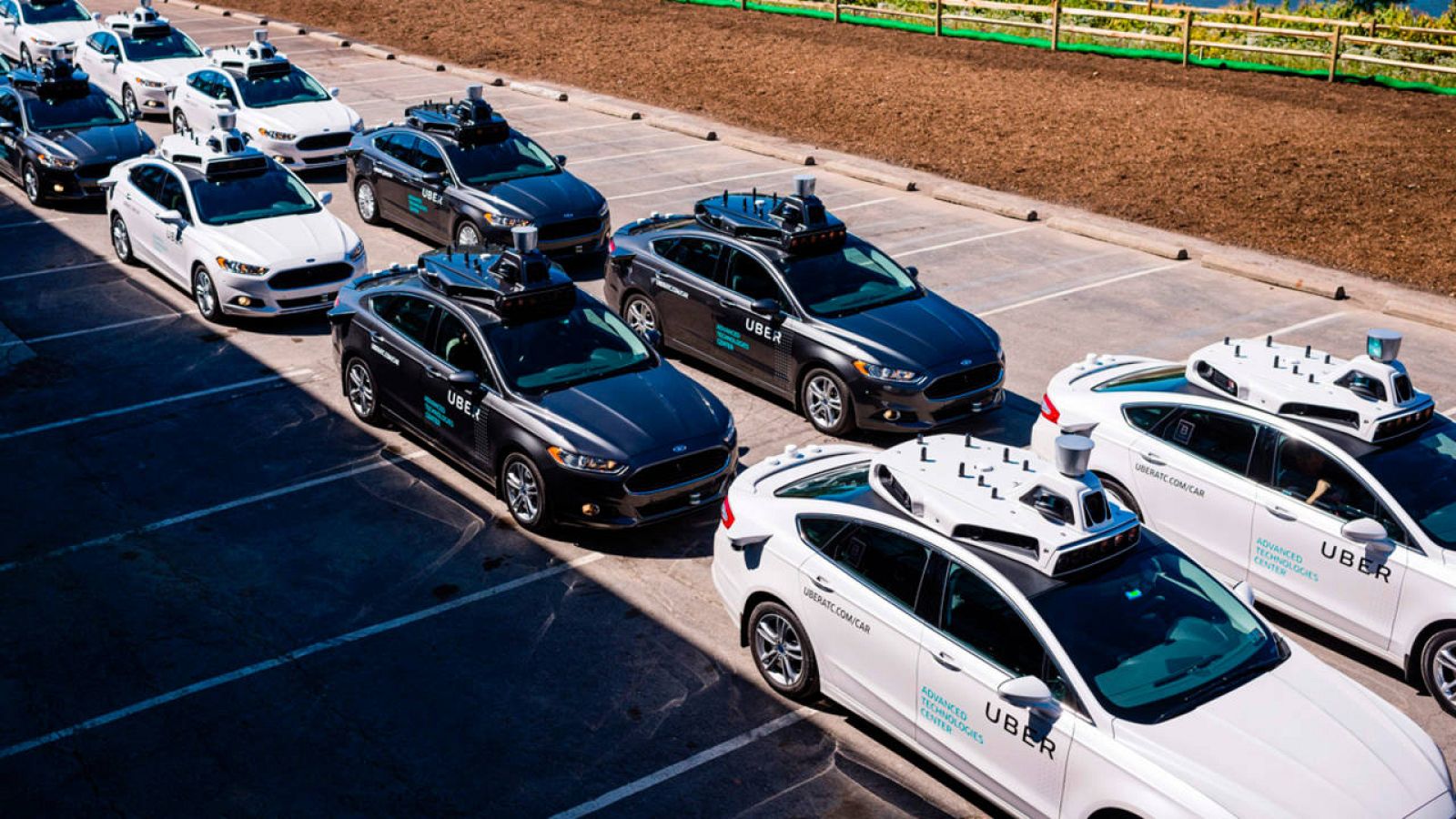 Modelos del coche autónomo presentado por Uber en Pittsburgh, Pensilvania, EE.UU.