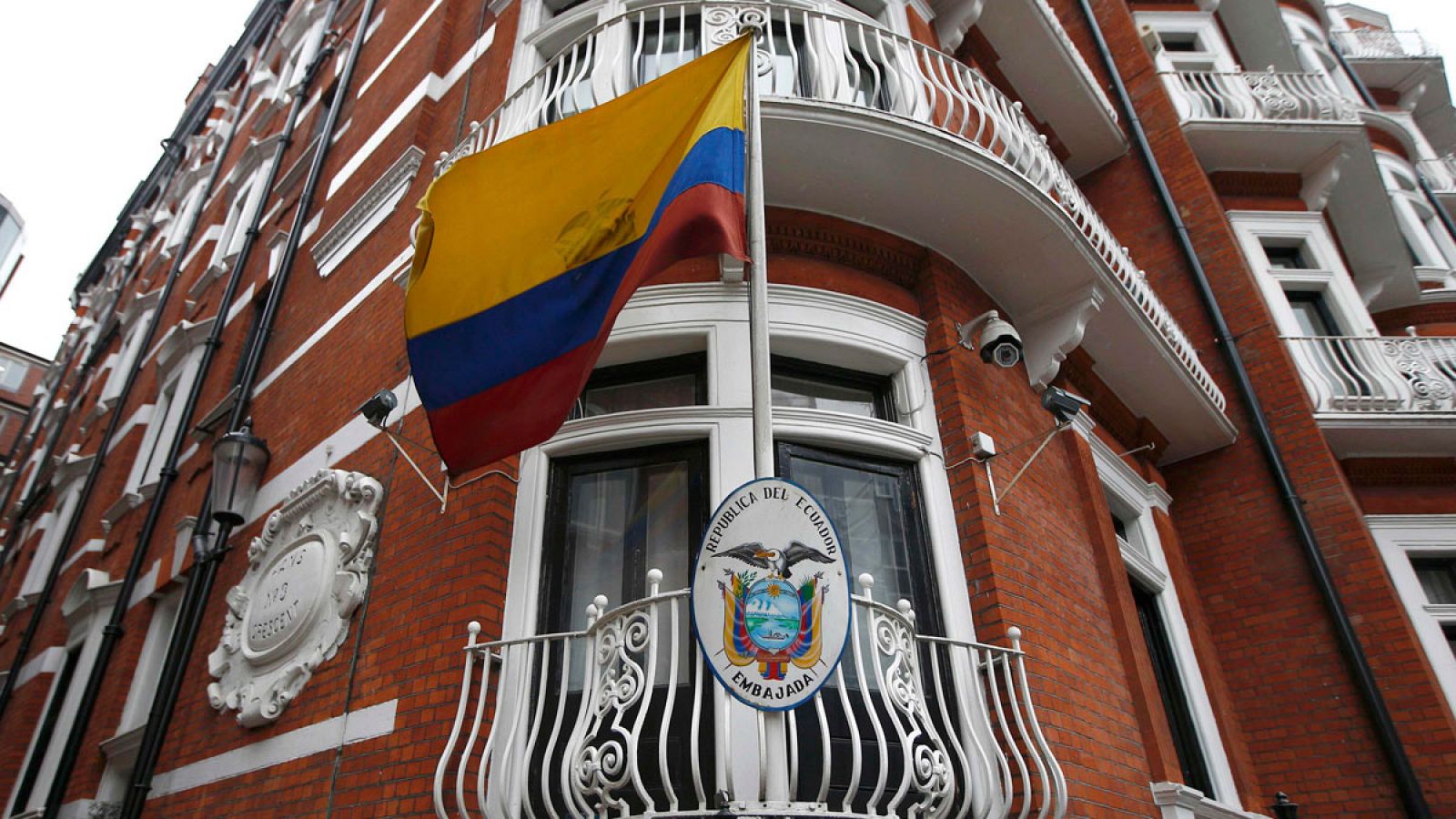 Fachada de la embajada de Ecuador en Londres.