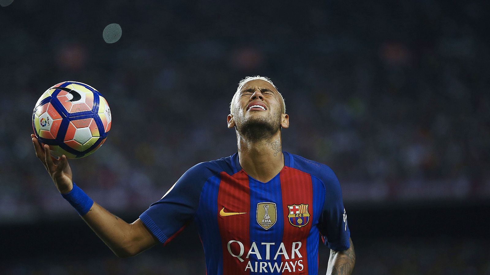 La Audiencia Nacional ordena reabrir la investigación a Neymar por su fichaje en el Barça