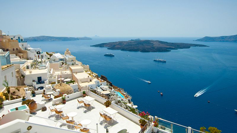 Vista del mar Egeo desde la isla griega de Santorini