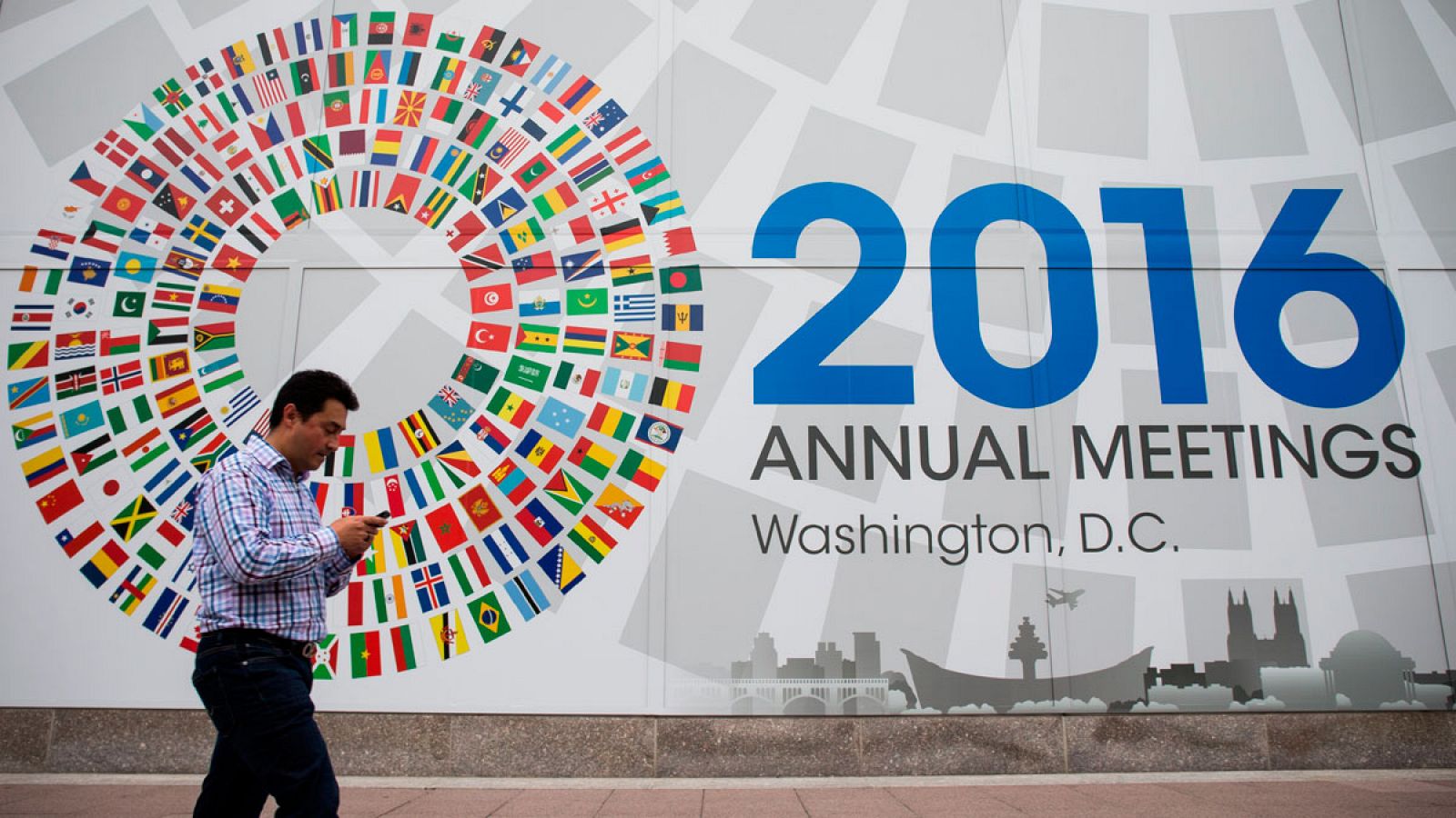 Imagen de la sede del FMI en Washington, Estados Unidos, donde se celebra la asamblea anual del FMI y el Banco Mundial