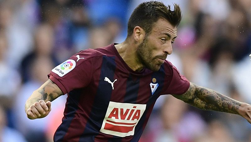 Antonio Luna, en un partido con el Eibar