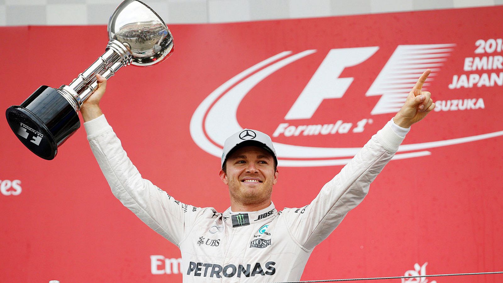 Nico Rosberg celebra su triunfo en Suzuka