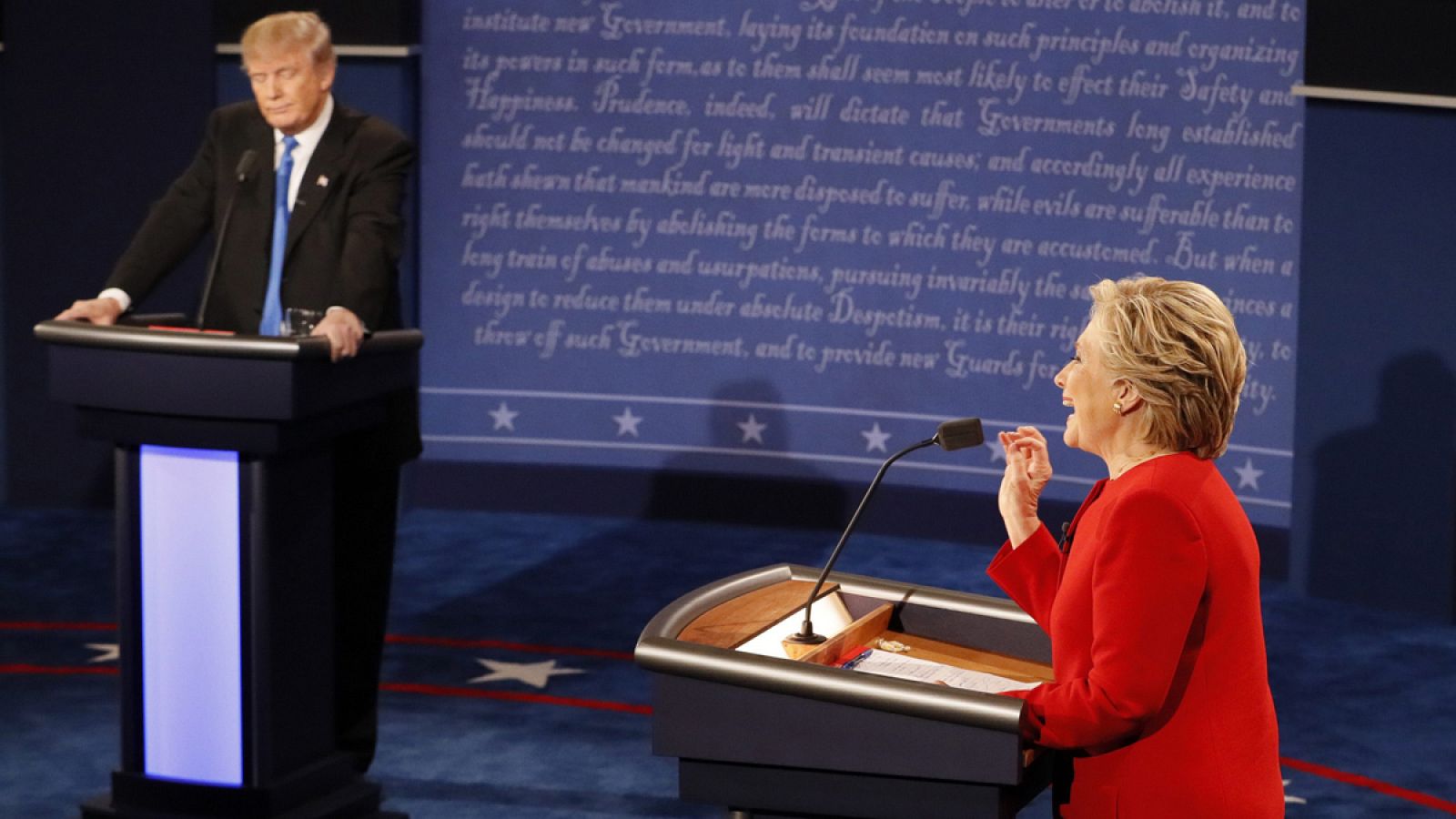 El candidato republicano a la Casa Blanca, Donald Trump, y la candidata demócrata, Hillary Clinton, durante el primer debate.