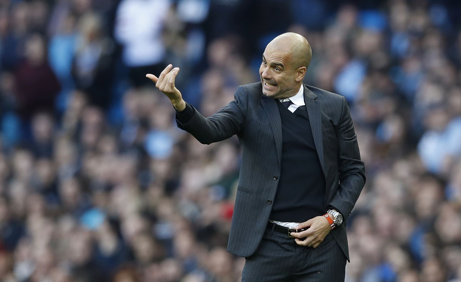 Imagen del entrenador del Manchester City, Pep Guardiola, durante el duelo frente al Everton de Premier League.