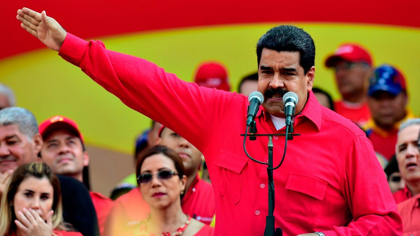 El presidente de Venezuela, Nicolás Maduro, tras regresar a Caracas después de su gira internacional