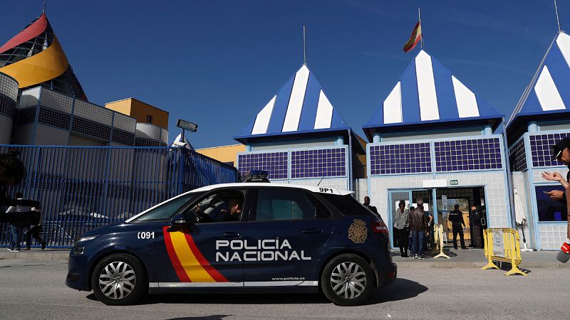 Entrada del Centro de Internamiento de Extranjeros (CIE) de Aluche