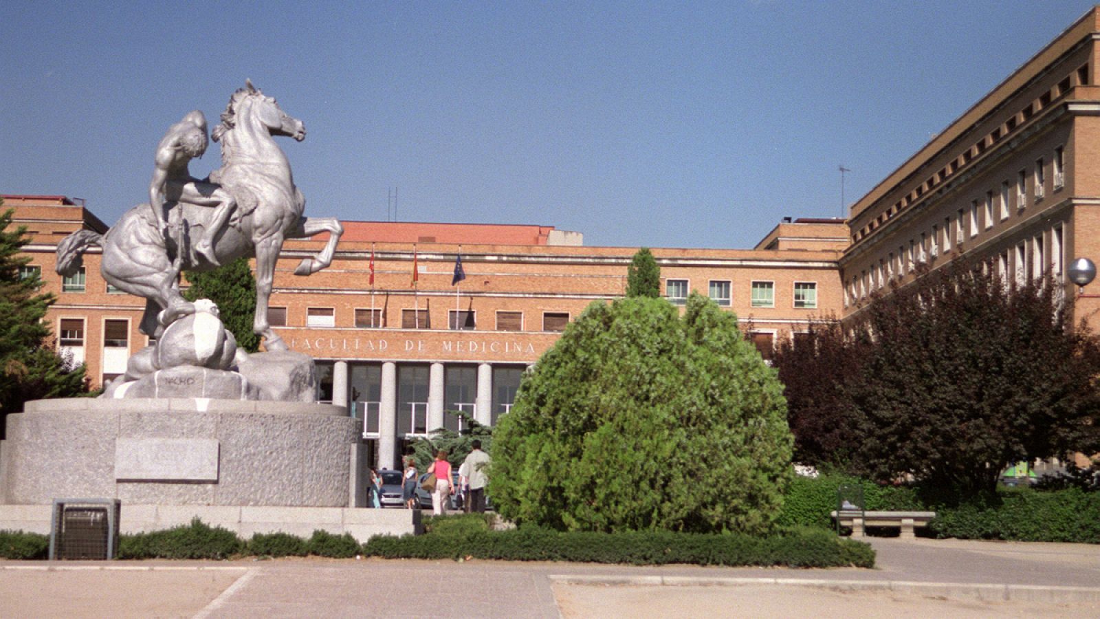 Vista general de la Facultad de Medicina de la Universidad Complutense