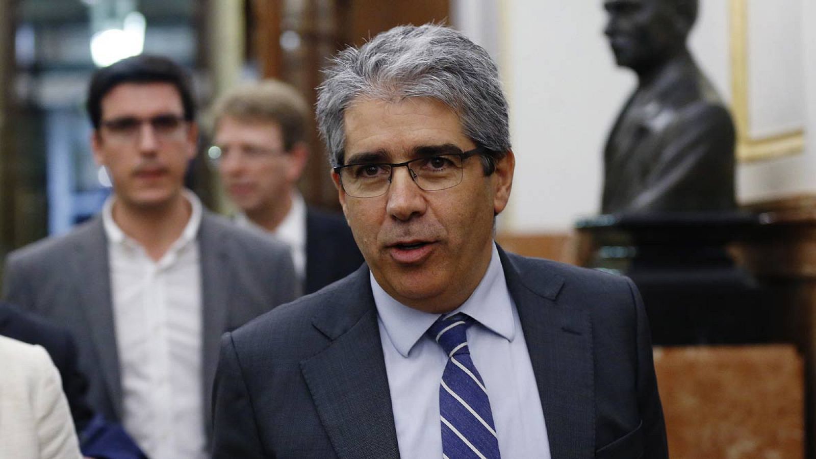 El portavoz de Democracia i Llibertat en el Congreso de los Diputados, Francesc Homs, a su llegada al pleno.