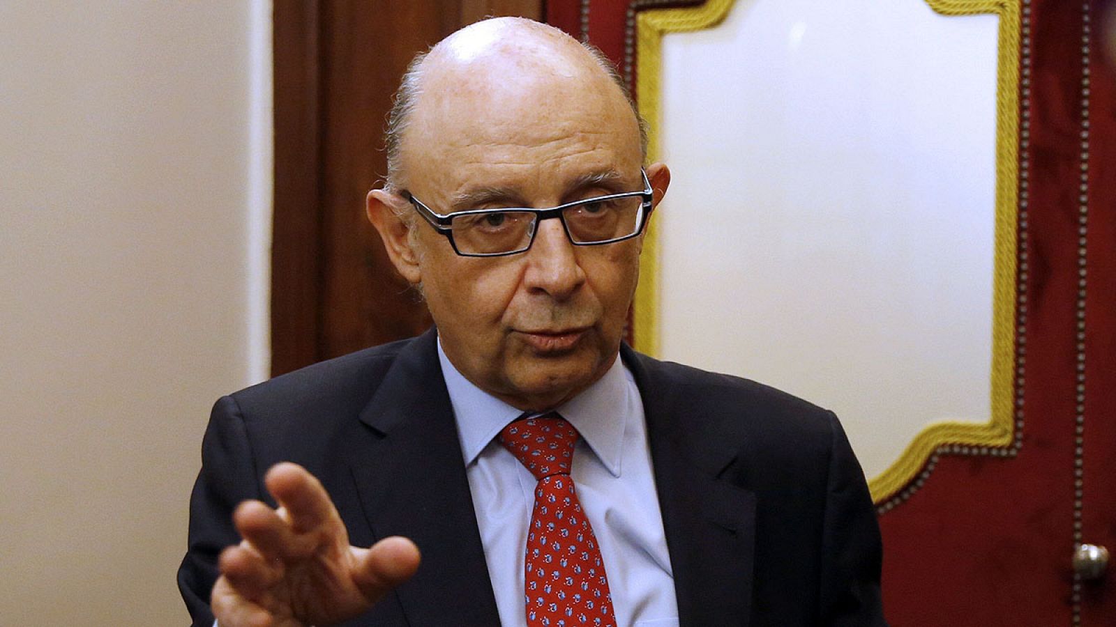 Montoro después de la sesión de control en el Congreso