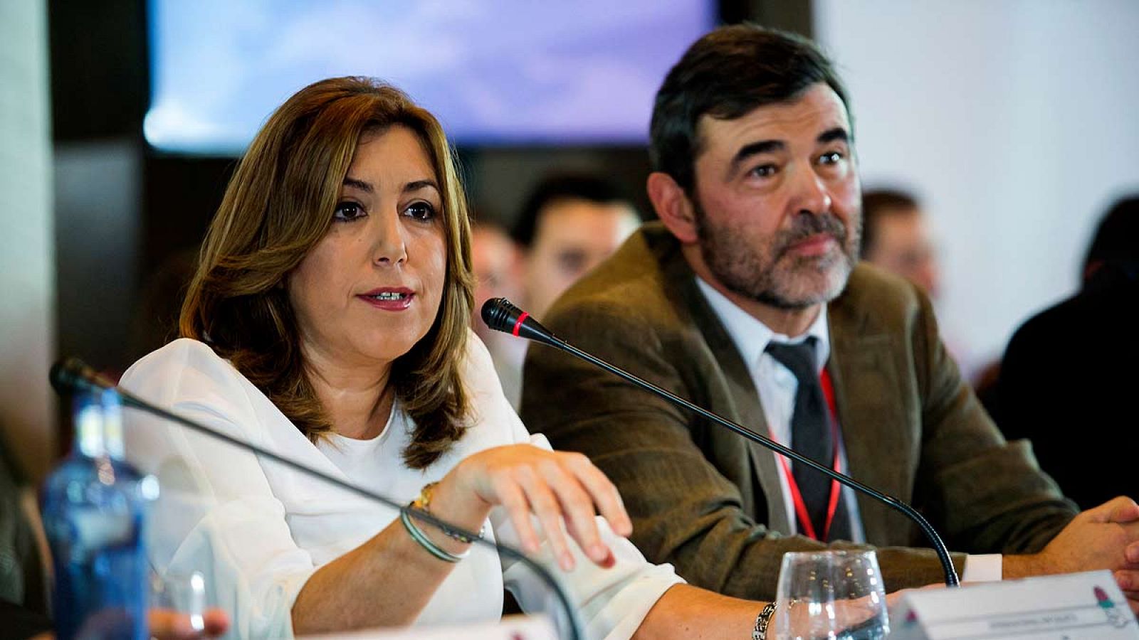 Susana Díaz junto al responsable del área de Internacional de la Gestora, Ricardo Cortés