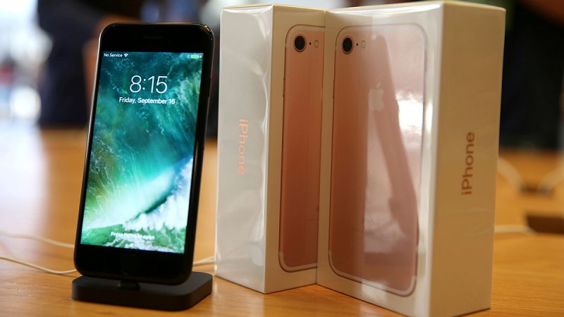 El nuevo iPhone 7 en una tienda de Apple en Los Angeles.