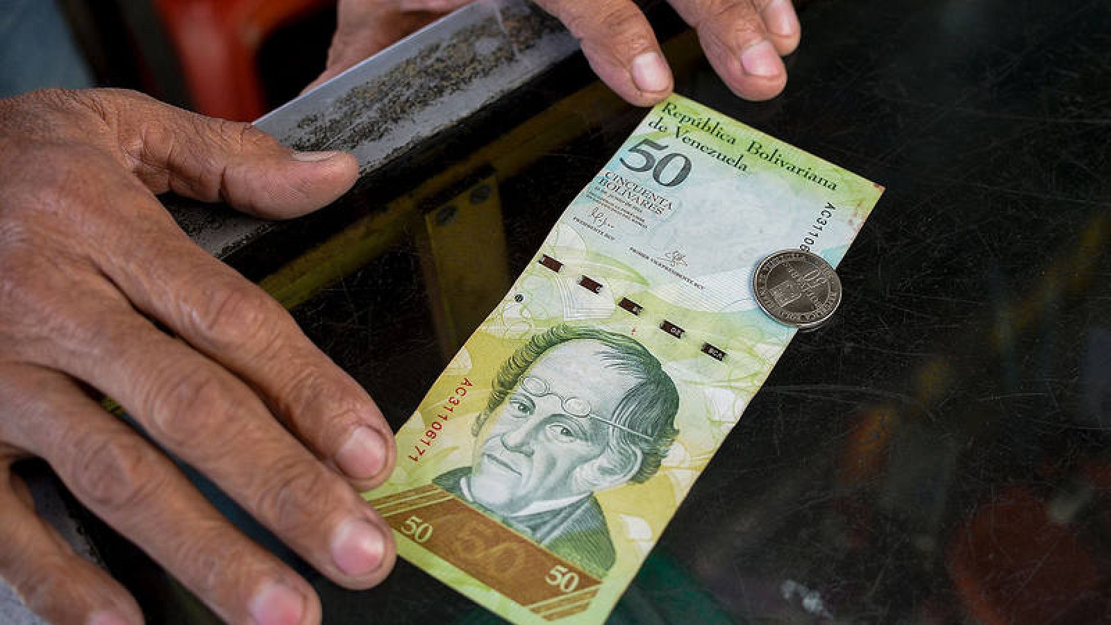 Maduro extiende la vigencia del billete de 100 bolívares l RTVE