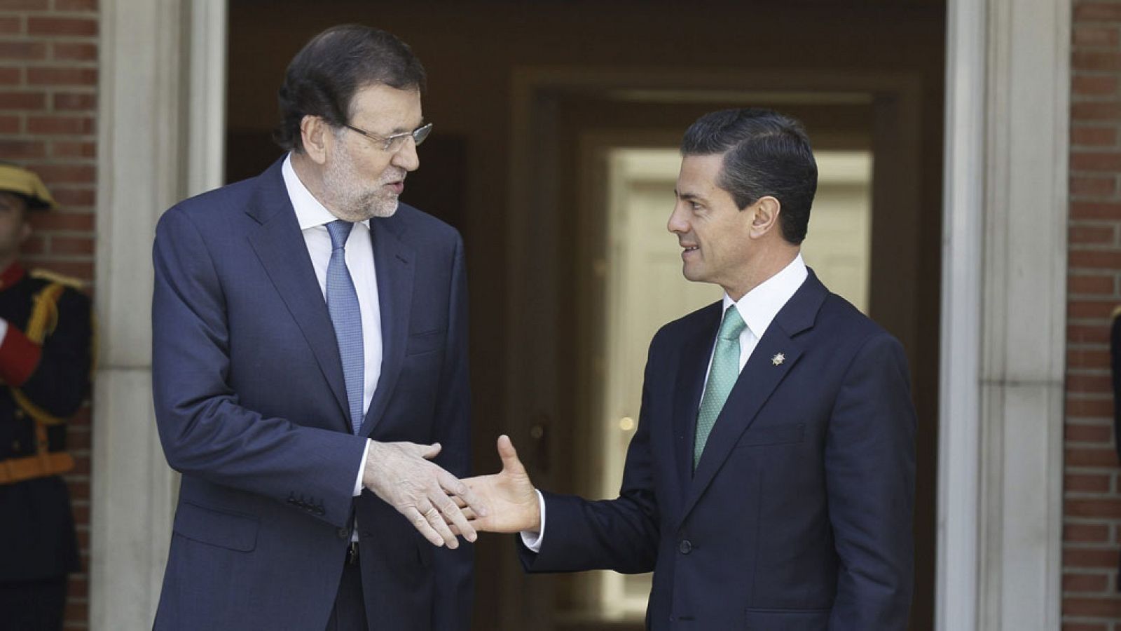 Imagen de archivo del presidente del Gobierno, Mariano Rajoy, junto al presidente de México, Enrique Peña Nieto