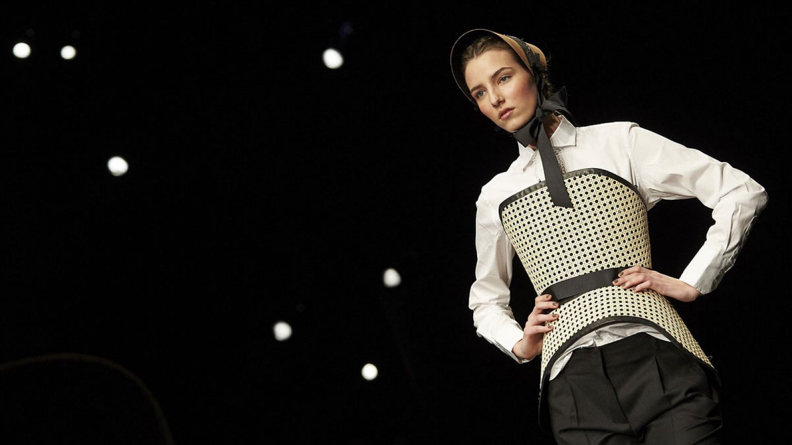 Desfile de Antonio Miró en el Teatro Nacional de Cataluña.