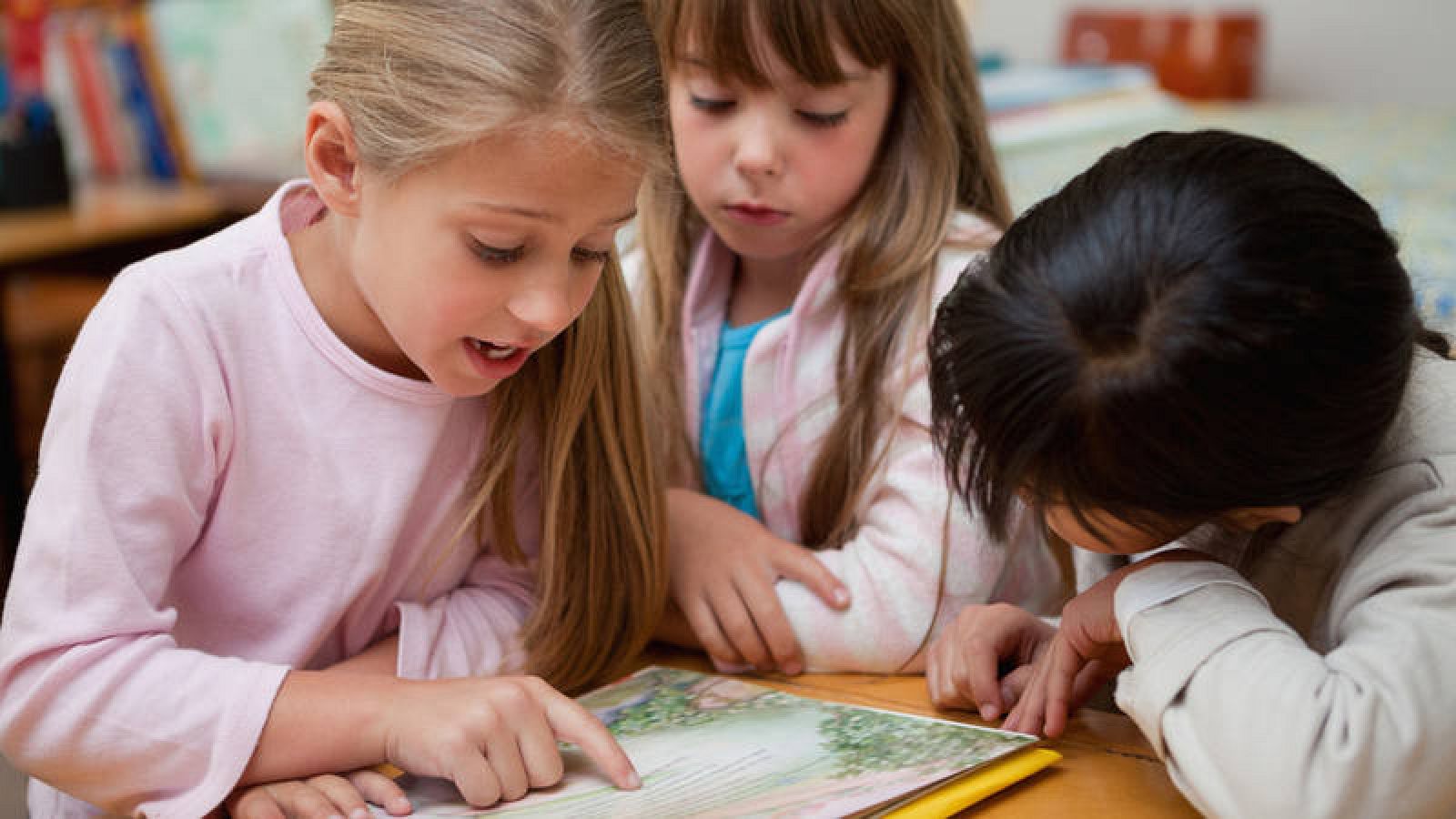 Aprender A Leer Reorganiza El Cerebro De Los Niños L Rtve