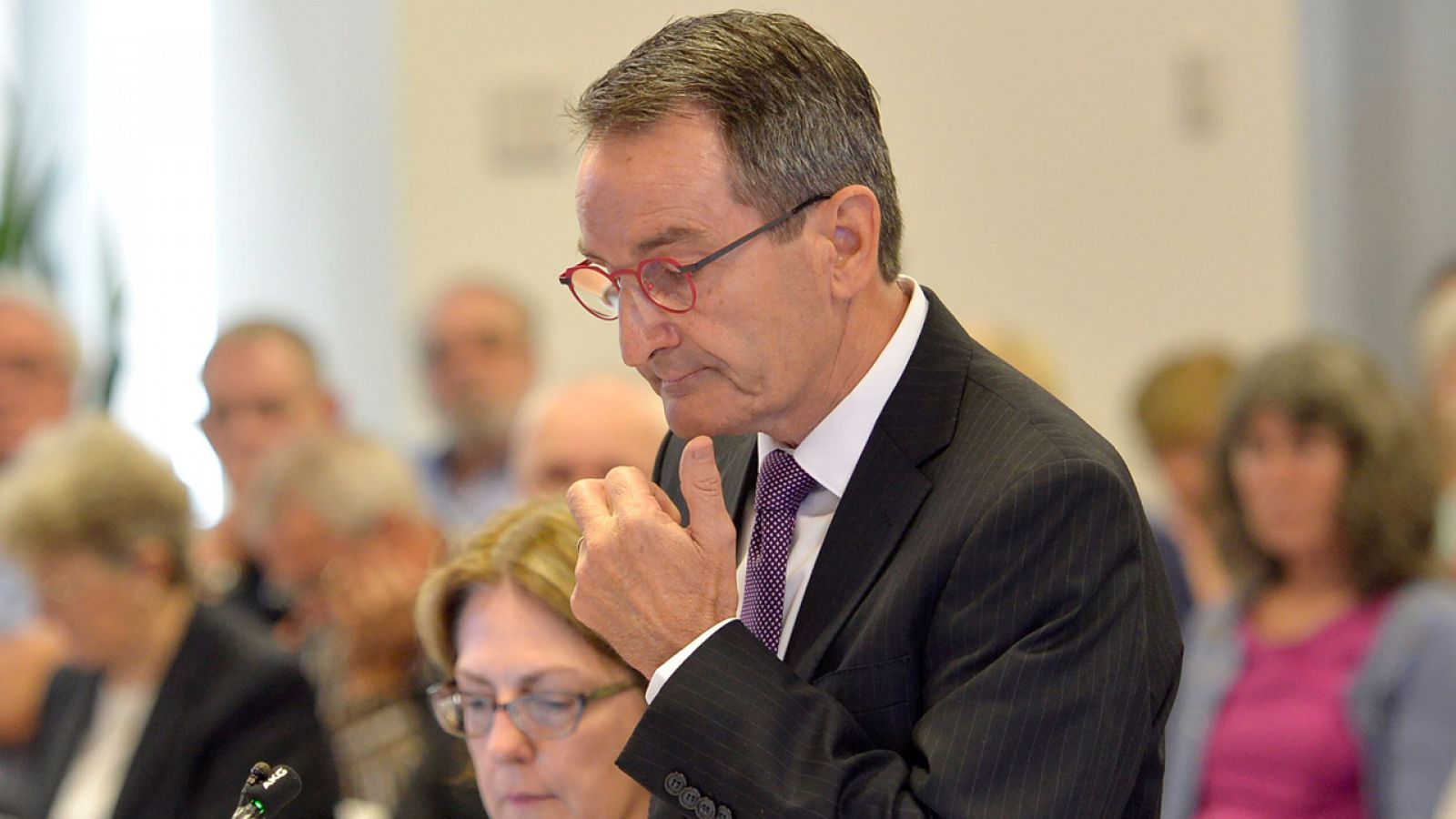 Francis Sullivan, director ejecutivo del Consejo de la Verdad, Justicia y Reconciliación durante la audiencia de la Comisión Real.