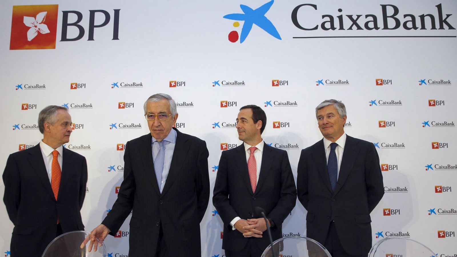 Rueda de prensa de CaixaBank y BPI en Portugal para explicar el resultado de la opa