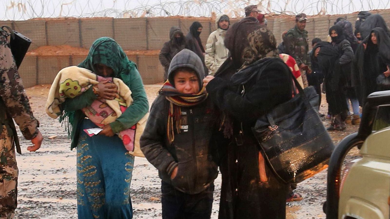 Refugiados sirios fotografiados en el campo de Rukban, en la frontera entre Siria y Jordania