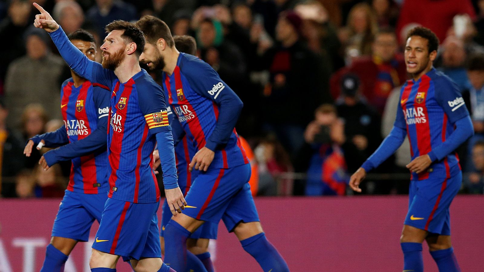 Leo Messi celebra uno de sus dos goles ante el Celta