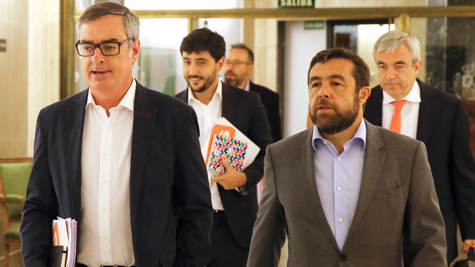 El secretario general de Ciudadanos, José Manuel Villegas, y el diputado Miguel Gutierrez