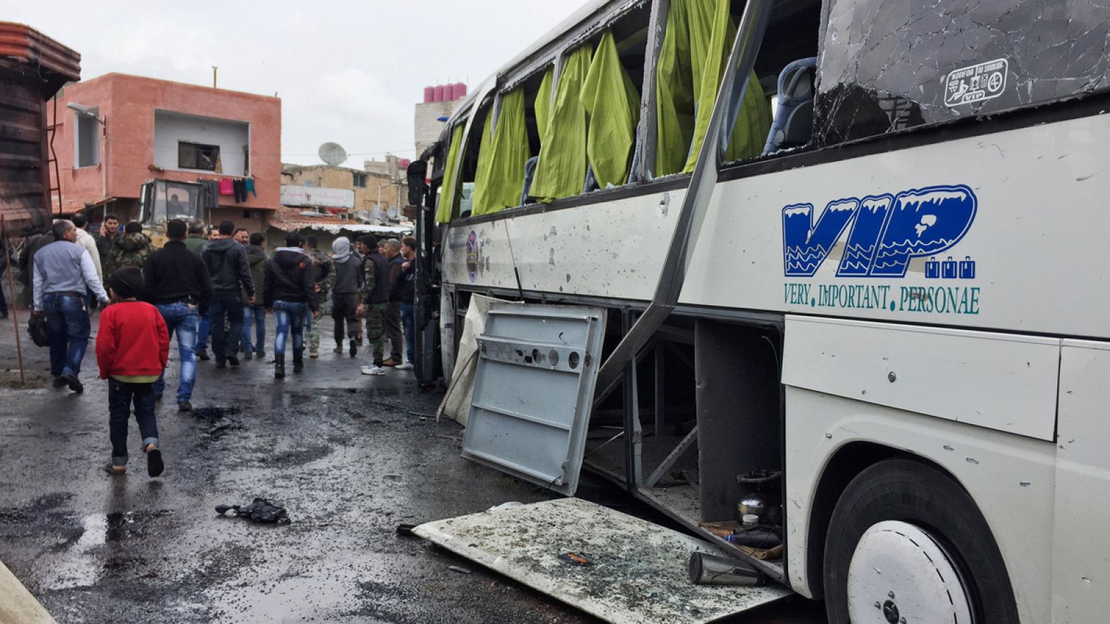 Al menos 44 muertos en un doble atentado junto a un cementerio de Damasco