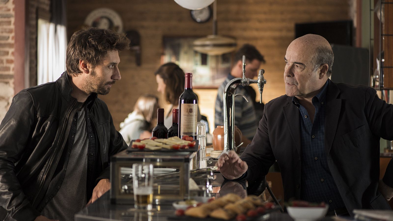 Kike y Curro en el bar