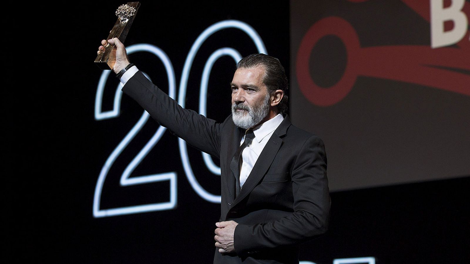 Antonio Banderas recibe la Biznaga de Oro honorífica