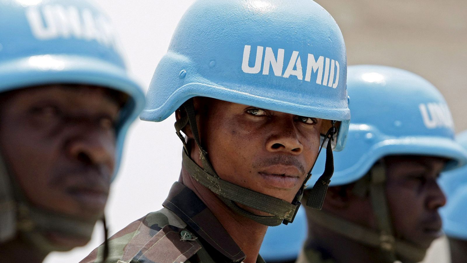 Miembros de la misión de Naciones Unidas en Darfur, en Sudán.