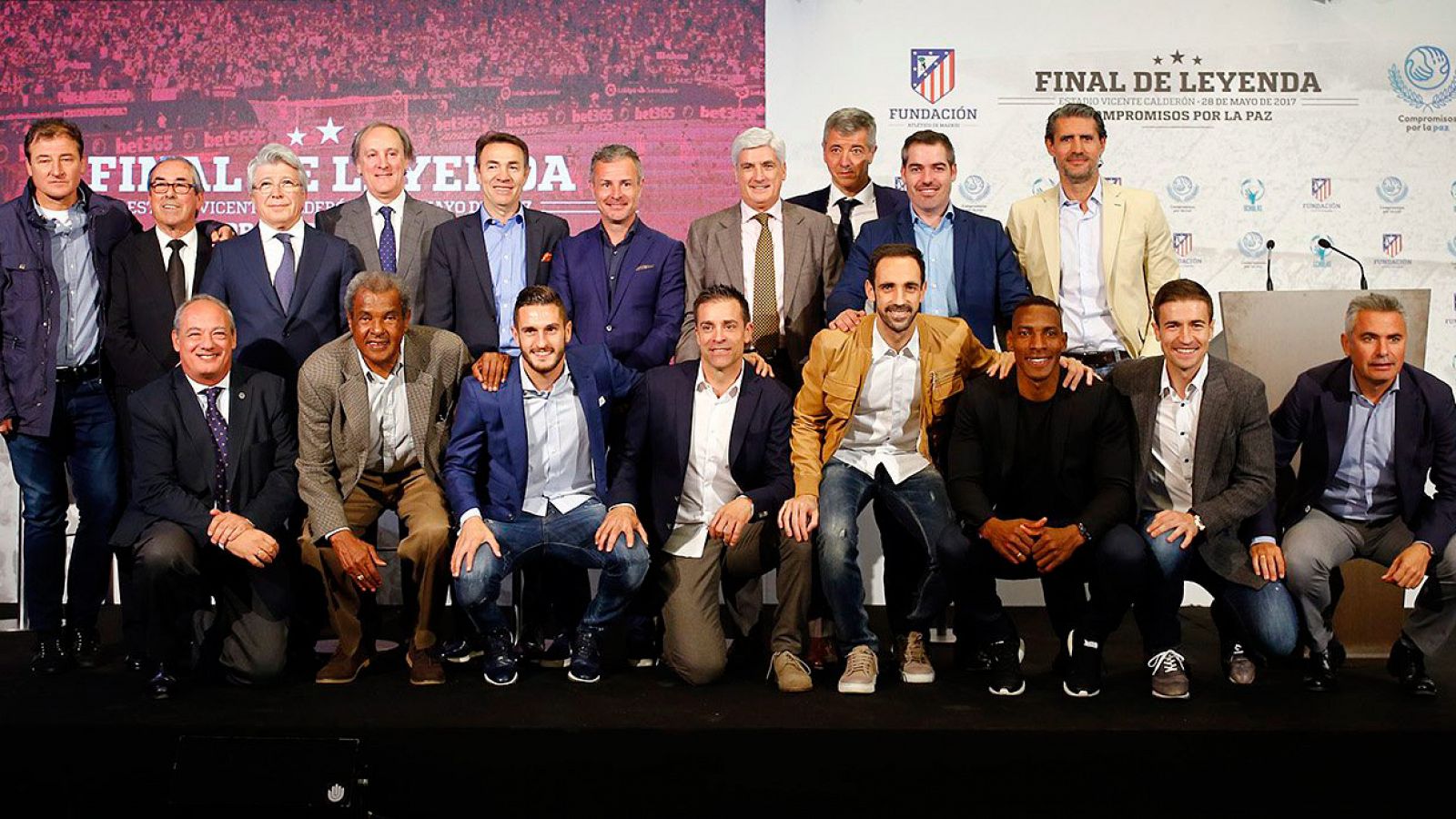 Jugadores y exjugadores del Atlético se han unido para la presentación del partido despedida del Calderón.